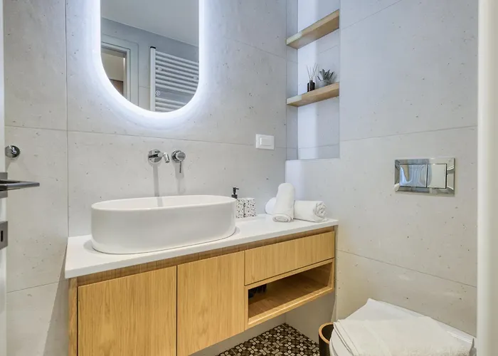 Sorelle Di Corfu * Corfu (city)